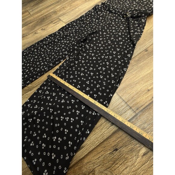 MICHAEL KORS WOMENS WIDE LEG CROPPED JUMPSUIT ROMPER BLACK WHITE FLOWERS Sz M - Picture 9 of 13
